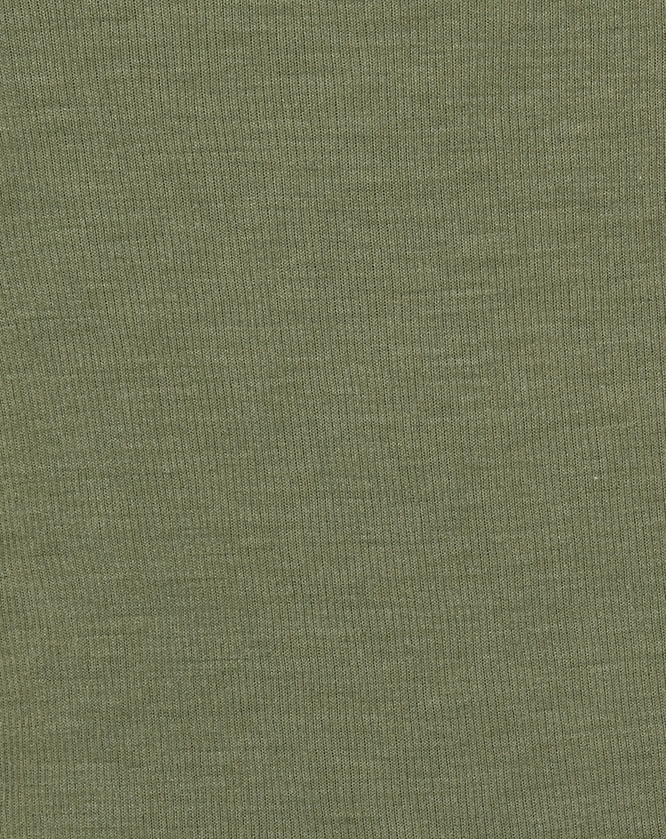 Joha Schlauchschal 196 - WOOL Mit Seide In Dark Sage 5 Joha Schlauchschal 196 - WOOL Mit Seide In Dark Sage – Bild 3